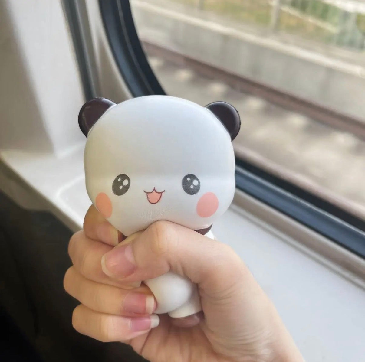 Dudu Slow-Rebound Stress Relief Squishy Door Anti-Collision Protector | 一二慢回弹解压捏捏乐门后防撞神器